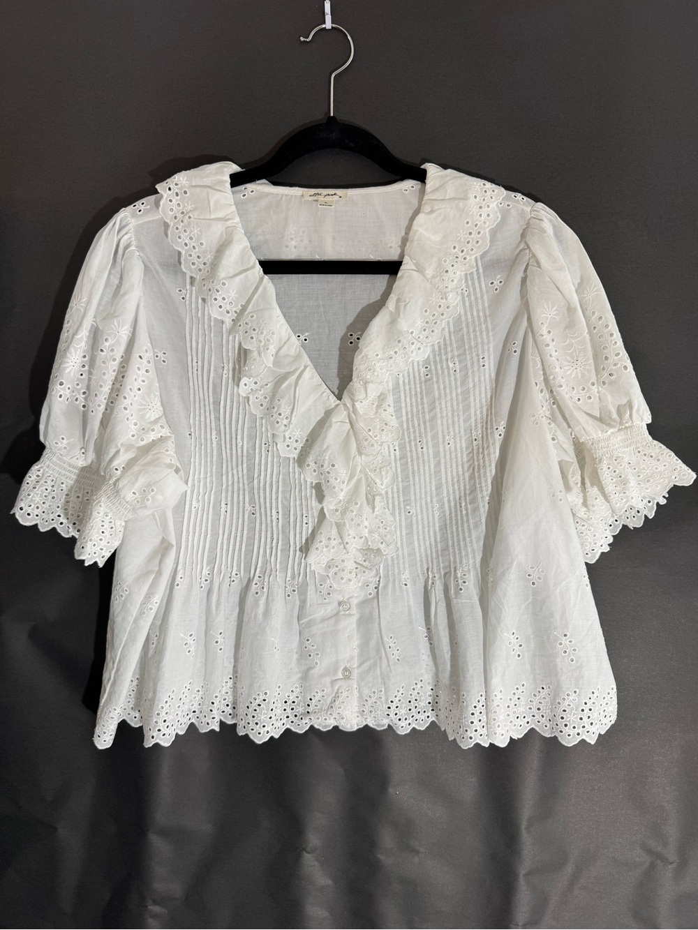 Ultra Pink White Eyelet Ruffle V-Neck Blouse XL cottage